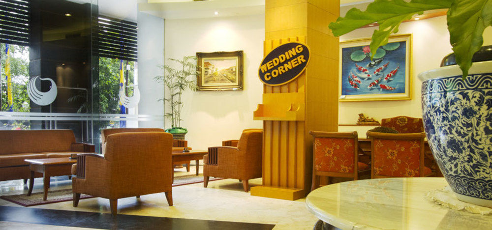 Hotel Bisanta Bidakara Tunjungan Surabaya Dış mekan fotoğraf