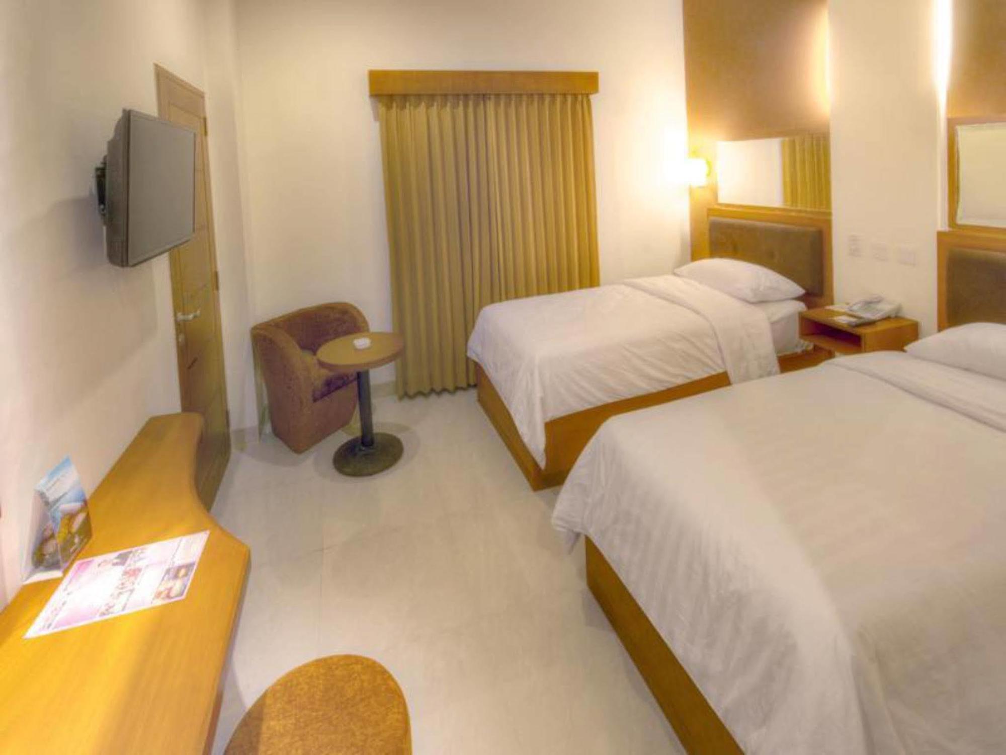 Hotel Bisanta Bidakara Tunjungan Surabaya Dış mekan fotoğraf