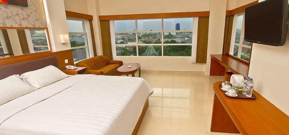 Hotel Bisanta Bidakara Tunjungan Surabaya Dış mekan fotoğraf